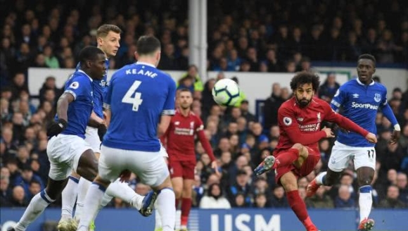 本赛季限制对手在6英尺内最低命中率：戈贝尔46%领跑